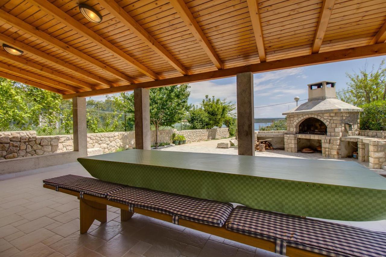 Apartments and rooms by the sea Nerezine, Losinj - 11815 Buitenkant foto