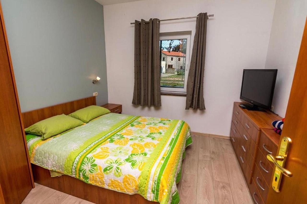 Apartments and rooms by the sea Nerezine, Losinj - 11815 Buitenkant foto